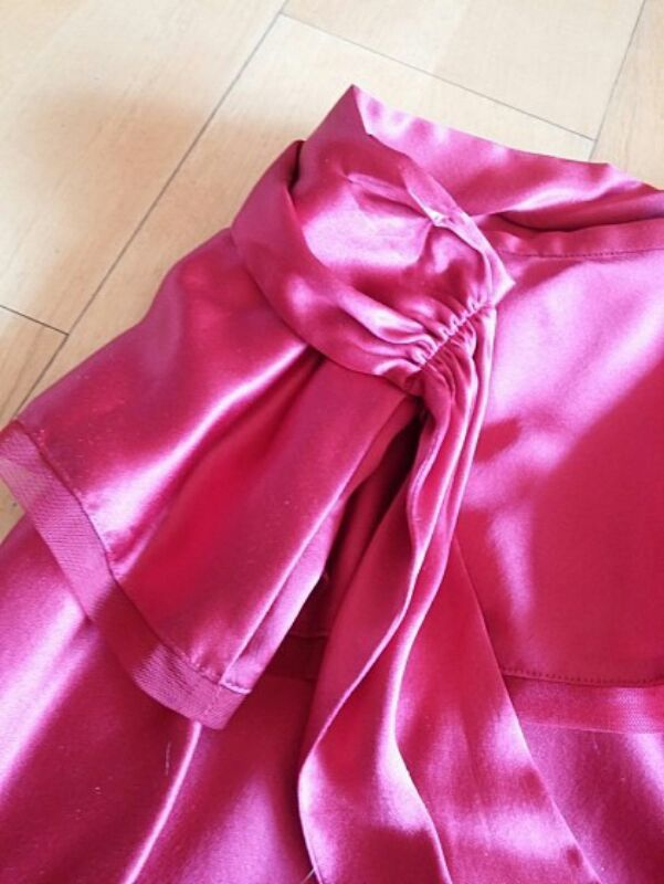 마크제이콥스 로즈 리본 실크스커트--3