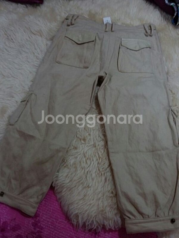 로베르토 카발리 클라쓰 베이지 모직 칠부 카고바지--5