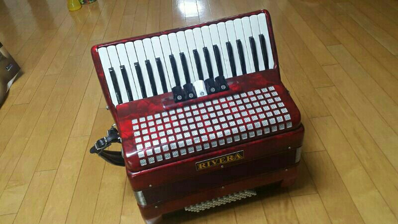 리베라 아코디언 3열 60베이스 34건반--1