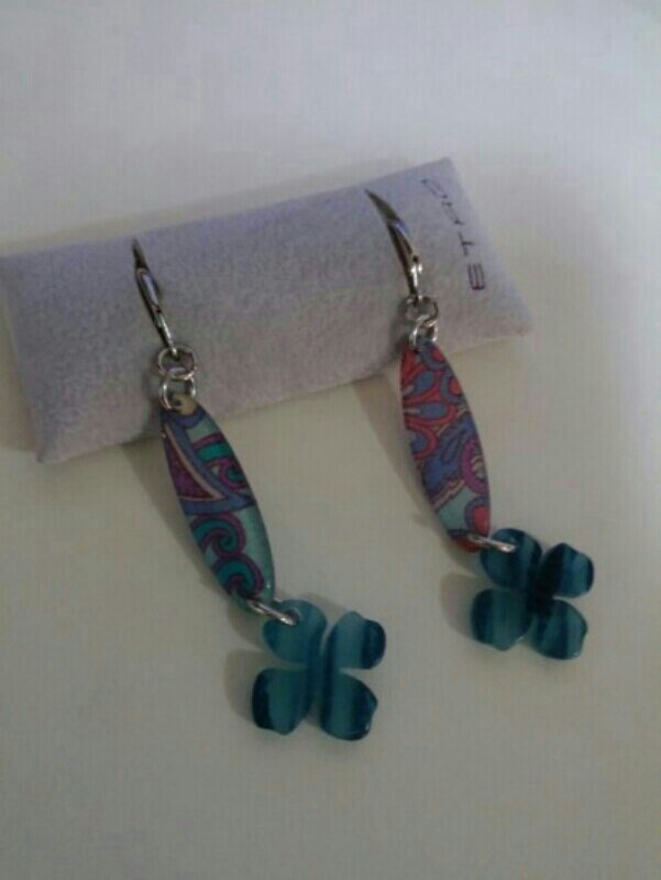 에트로 페이즐리 명품 쥬얼리
행운의 네잎 클로버  이미지