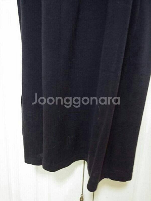 바네사브루노 짙은 퍼플 니트 실크 원피스--4