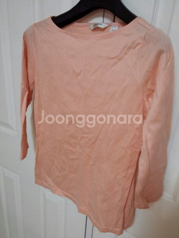 리즈 클레이본 살구색 보트넥 티셔츠--1