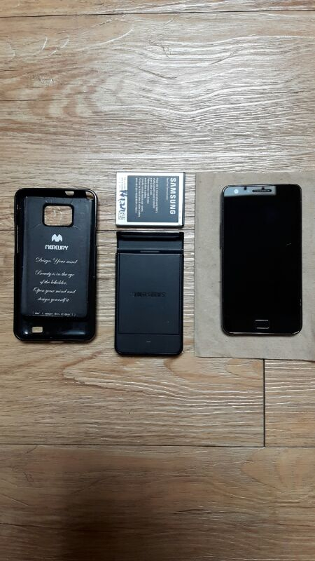 skt 갤럭시S2 블랙 3만원에 팝니다.--0