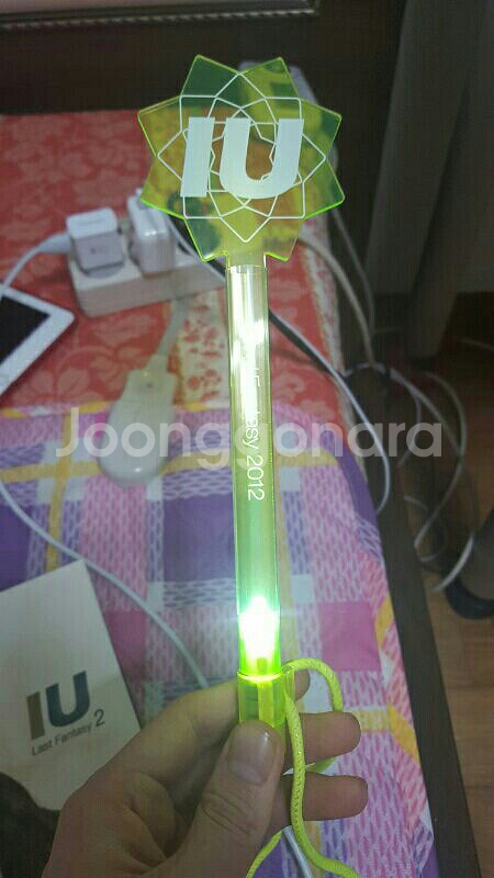 아이유 물품 팝니당--1