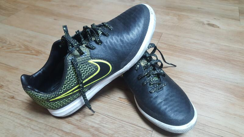 나이키축구화 이미지