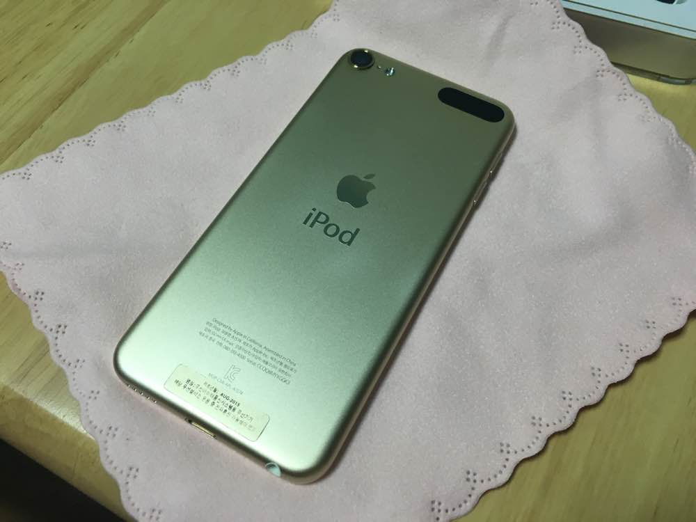 아이팟 6세대 16GB 골드요!--2