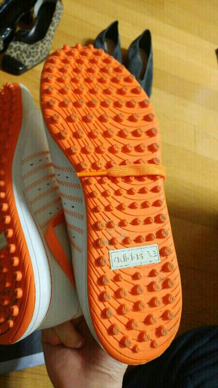 아디다스 흰색주황 270 택배가능 이미지