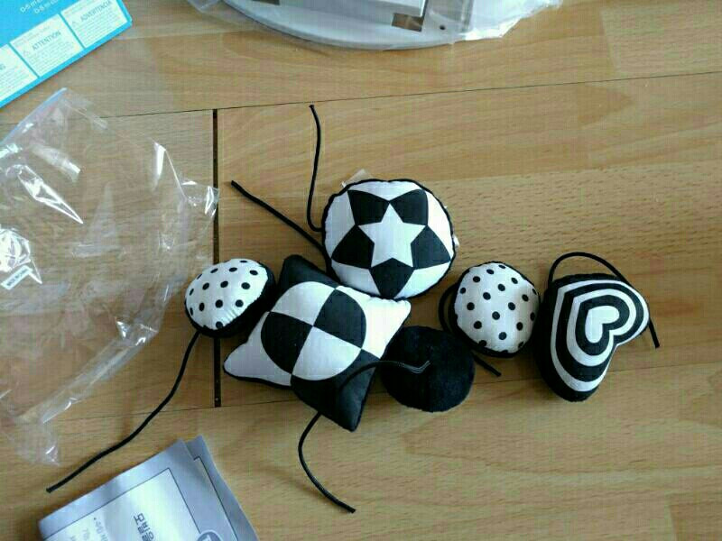 아기침대 ,모빌 , 보행기 ,범퍼,마마치젖병 26--8