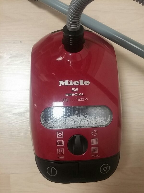 밀레 장난감청소기--1