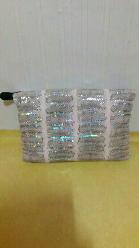 브레라 가방입니다! 이미지