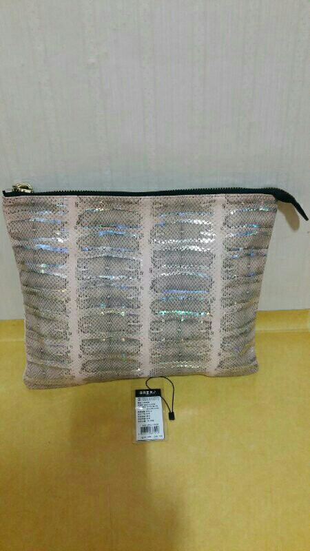 브레라 가방입니다! 이미지