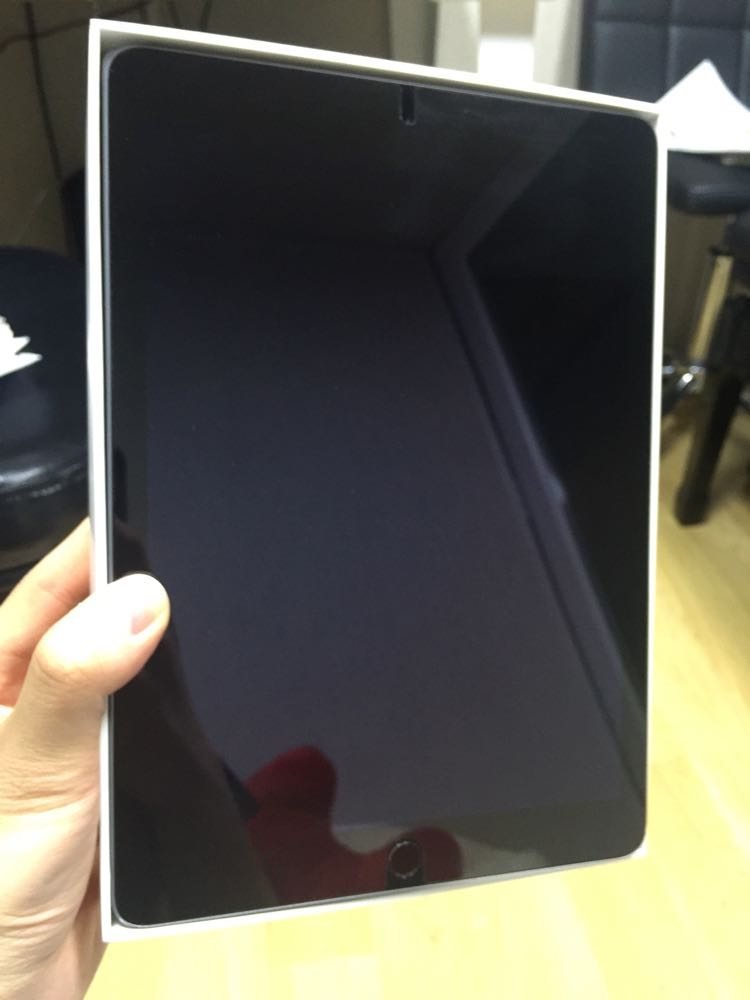 아이패드 에어2 128GB 75만원 이미지