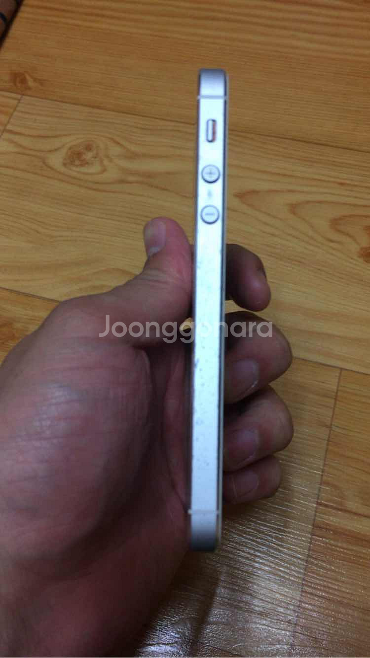 아이폰5 16g 화이트 팝니다~~~~--1