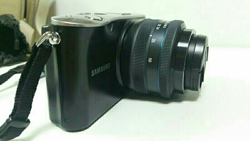 삼성 NX100 미러리스 카메라 이미지