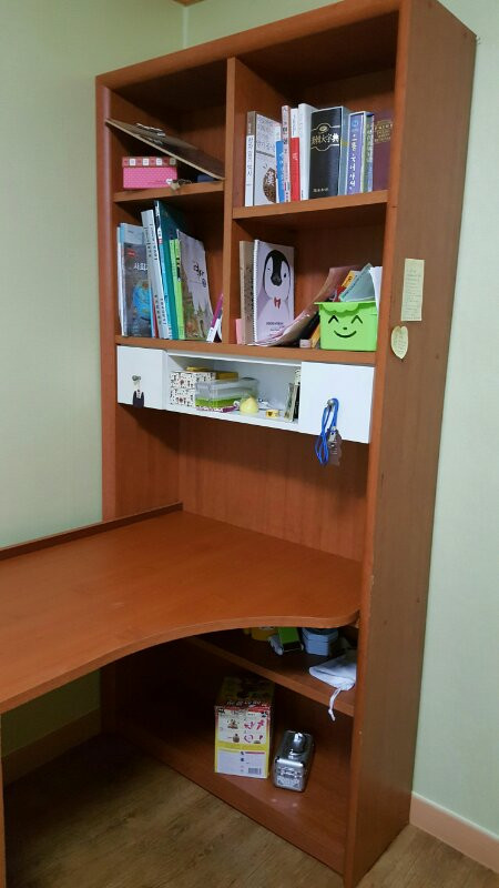 h형 책상 무료나눔--1