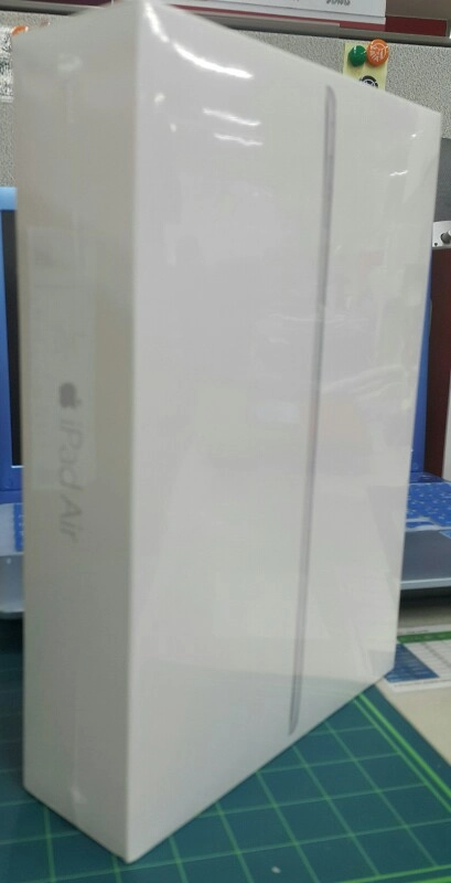아이패드에어2 64g wifi+셀룰러 새거에요 이미지