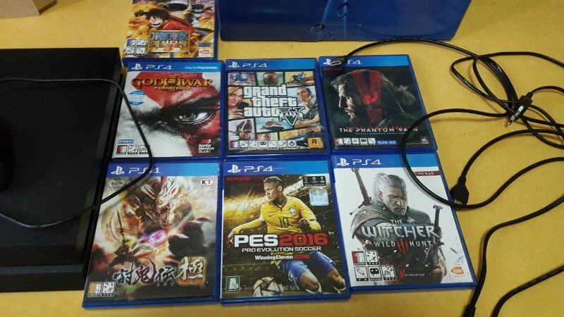 소니 ps4 1205a 500G 블랙팝니다 이미지