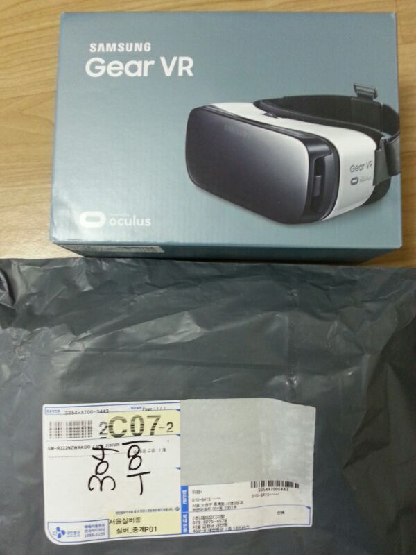 삼성 기어 VR 5만원에 팝니다.--0