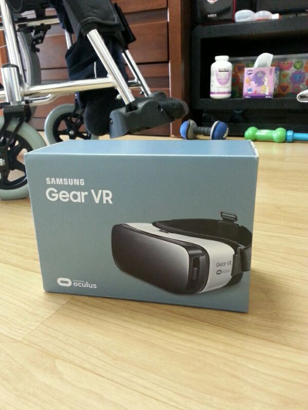 삼성 기어 VR 5만원에 팝니다.--1