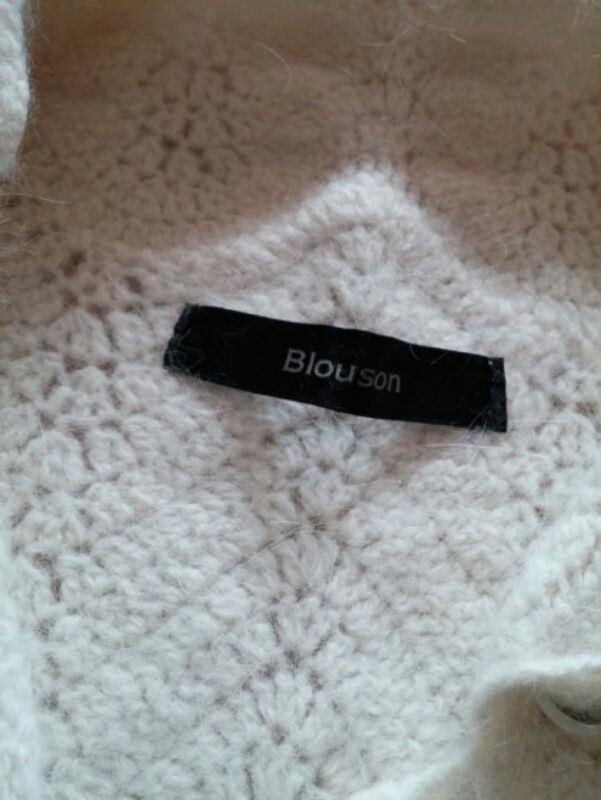 수입 BLOUSON 화이트 앙고라 나팔소매 보석장 이미지