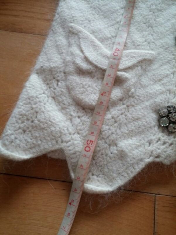 수입 BLOUSON 화이트 앙고라 나팔소매 보석장 이미지