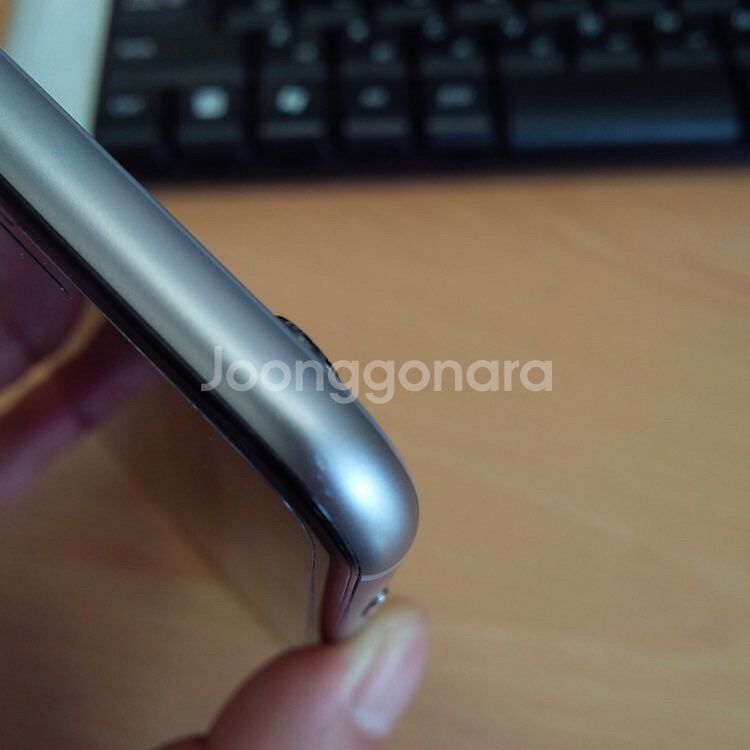 아이폰6s 64기가 스페이스그레이 팝니다. sk--0