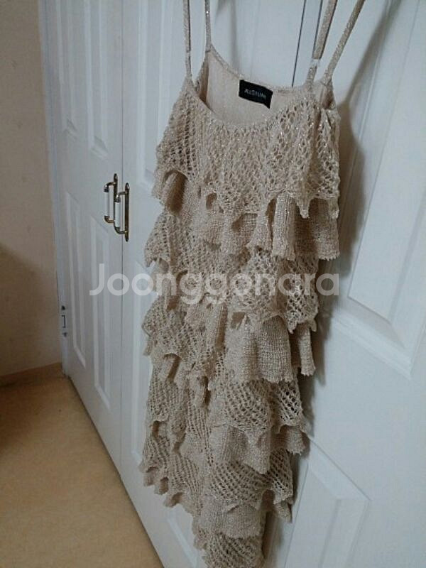 수입 질스튜어트 골드 니트 뷔스티에 55사이즈--4