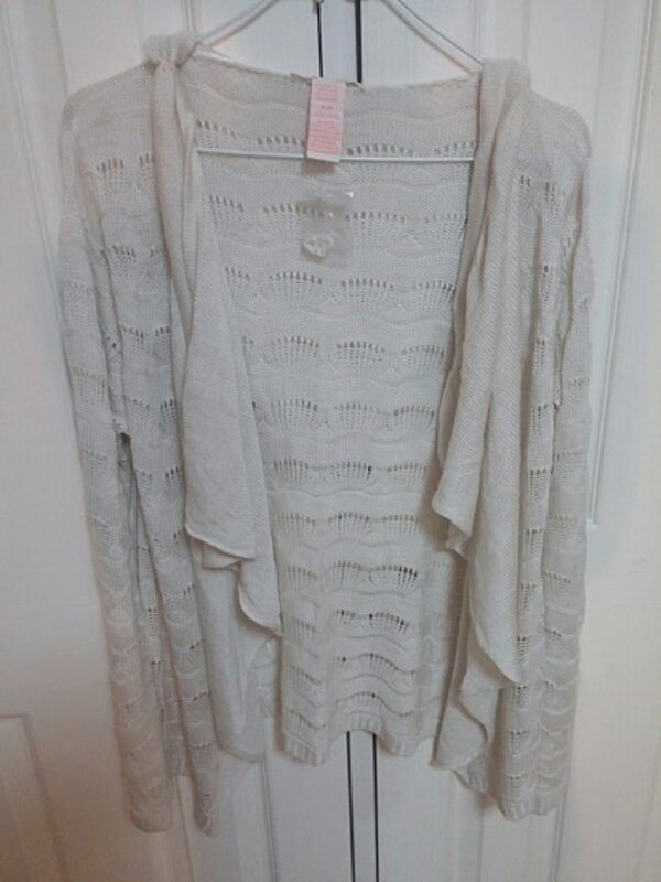 미국에서 구매한 Tulle 화이트 후드 니트 가디--1