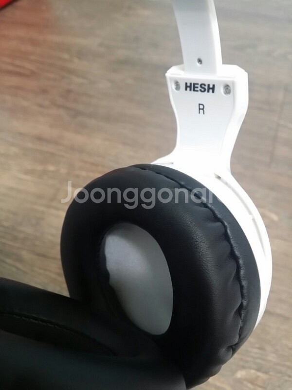 스컬캔디 hesh2 화이트 헤드폰 팝니다--4
