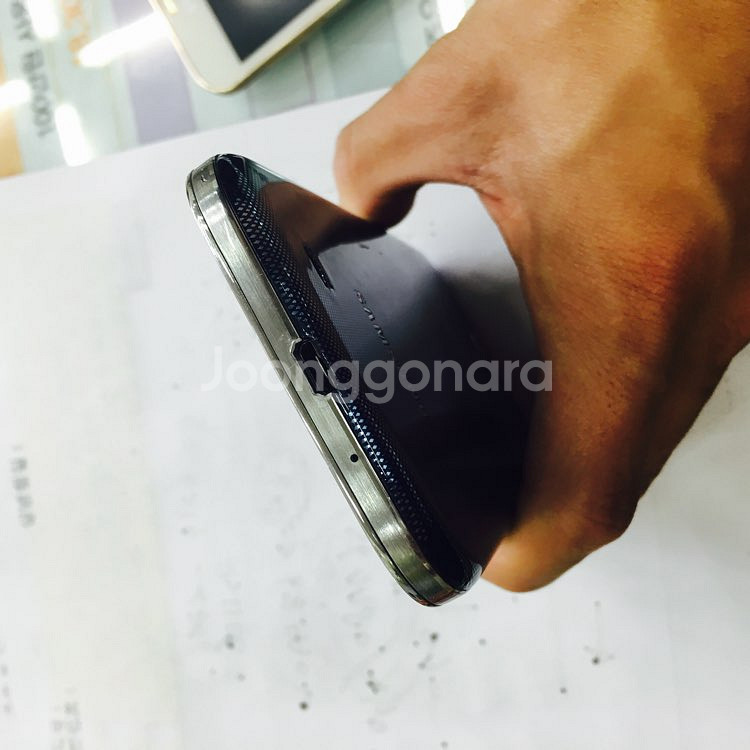 삼성갤럭시s4lte-a 10만원에 팔아요--6