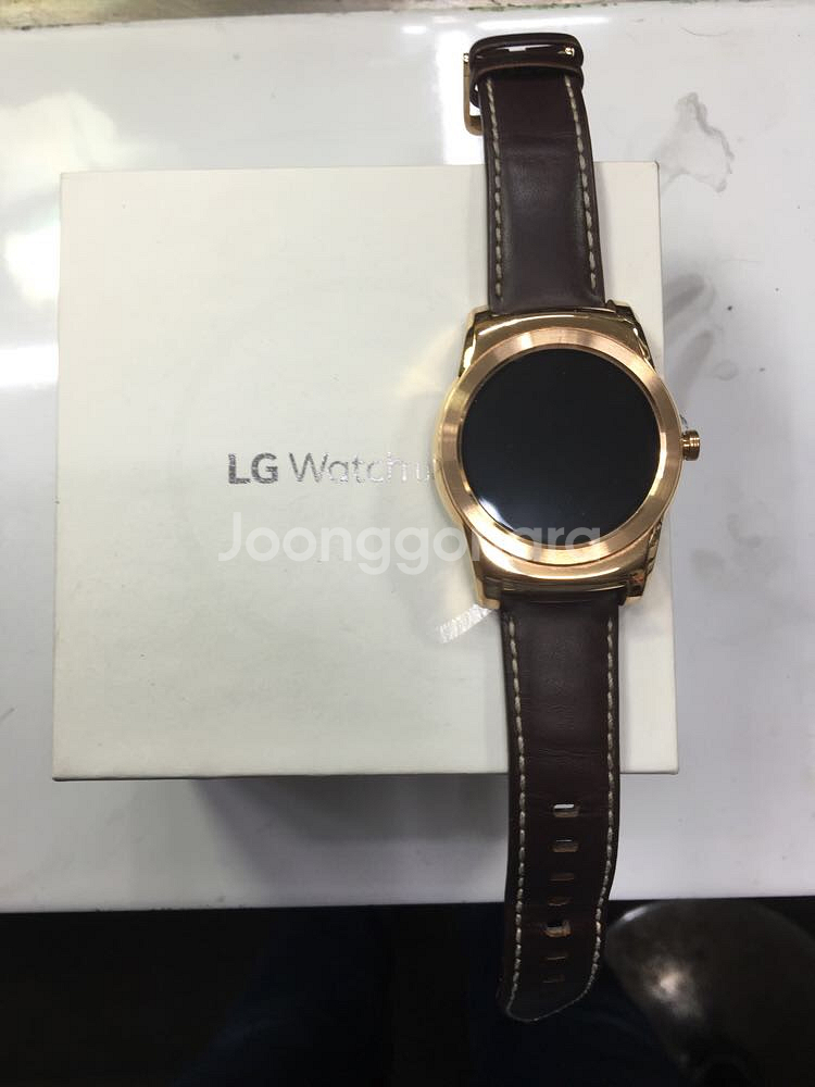 lg어베인 스마트워치--1