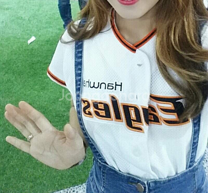한화유니폼(여성) 75싸이쥬 팝니다^-^--0