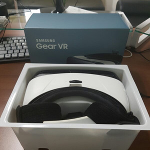 삼성 Gear VR 판매합니다.