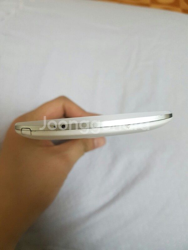skt lg g3 cat 화이트 팝니다.--2