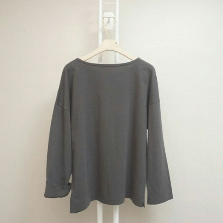 새)셀린느 슬릿 트임 루즈핏 영문 프린팅 맨투맨 --1