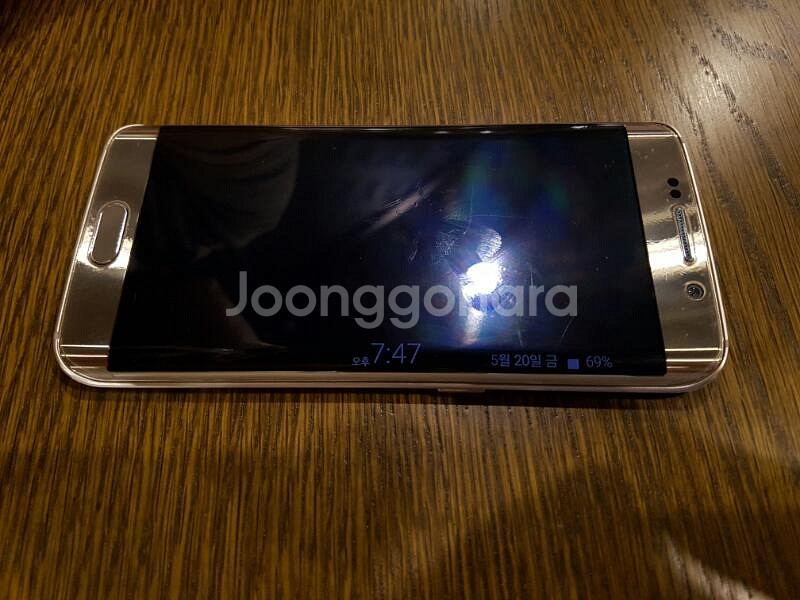 갤럭시s6엣지64기가 (일본제품)--2