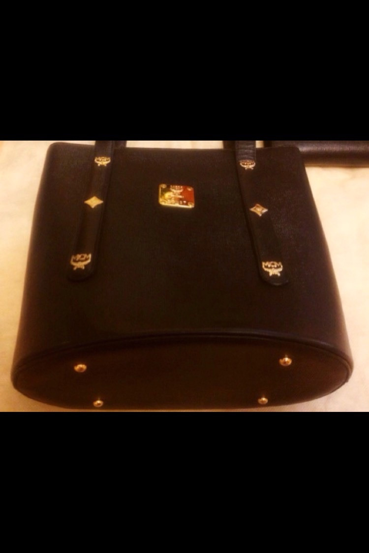 [정품] MCM 블랙 숄더백 이미지