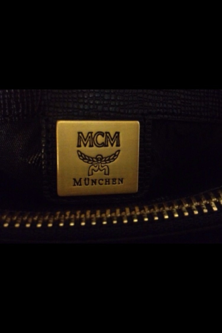 [정품] MCM 블랙 숄더백 이미지