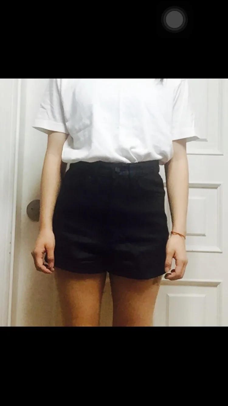 가죽반바지, 가죽바지 이미지
