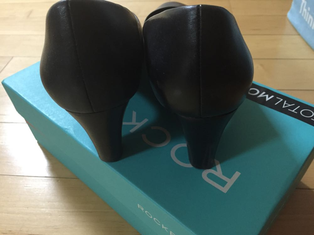  락포트 토탈모션 멜로라 플레인 펌프스 --1