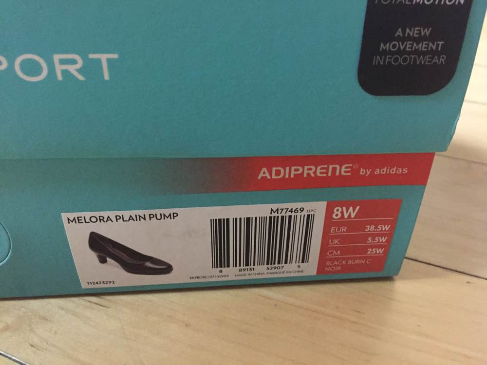  락포트 토탈모션 멜로라 플레인 펌프스 --2