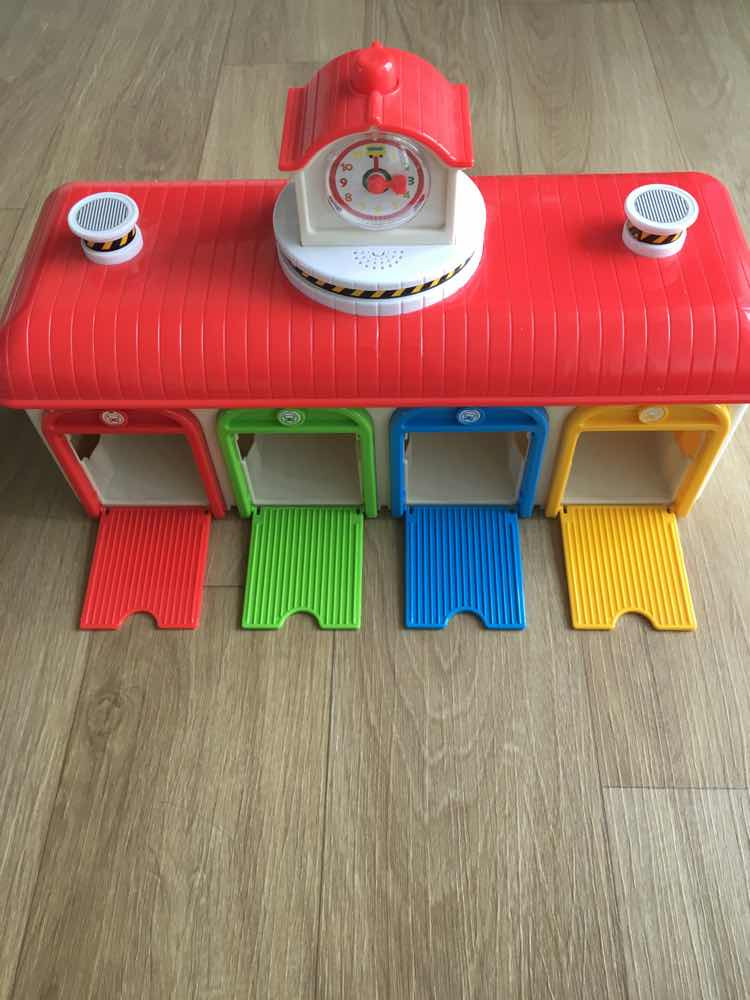 타요 차고지와 가니,로기,라니--1