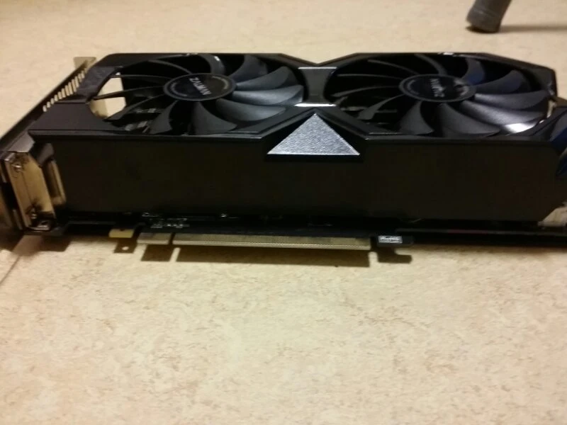 잘만 지포스 GTX760 게이밍 D5 2GB 백플 이미지