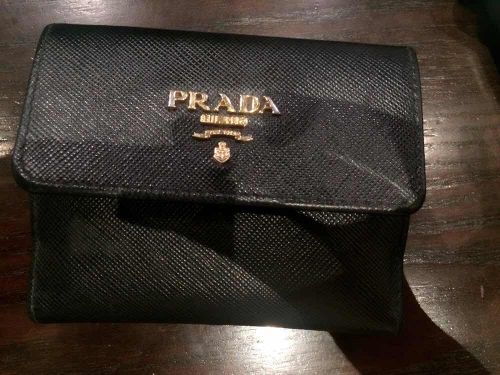 프라다 정품 지갑 팝니다--0