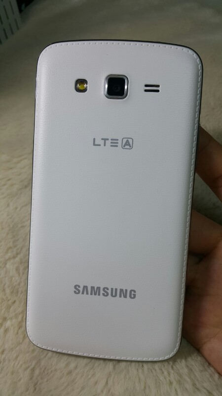 SKT 갤럭시 그랜드2 화이트 팝니다.--1