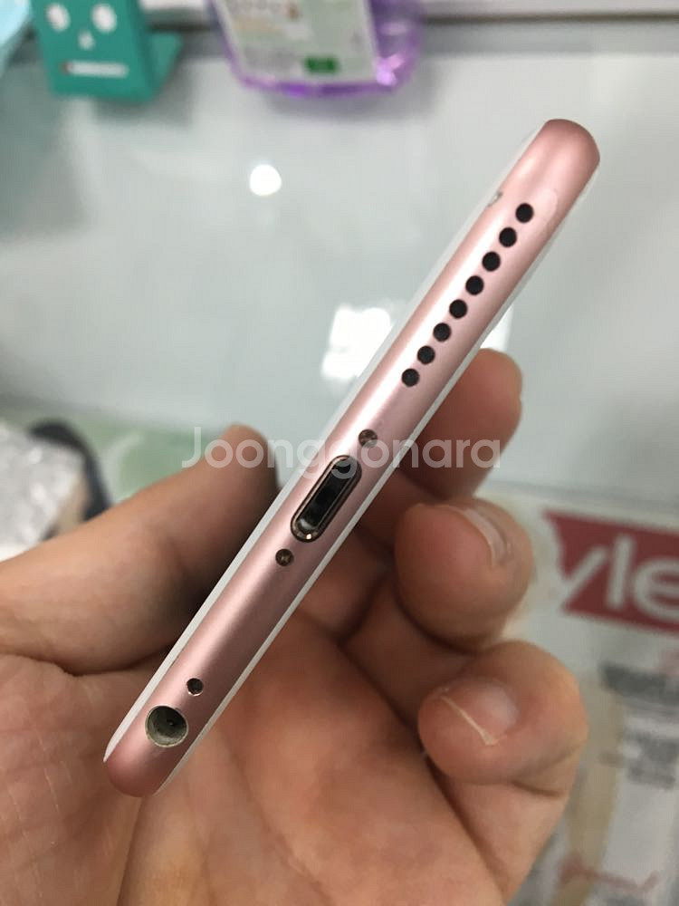 아이폰6s+ 64g 로즈골드 중고 판매합니다--3