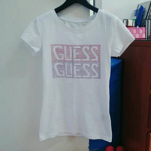 정품 게스  티셔츠
