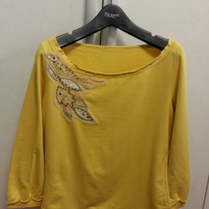 정품 시슬리 티셔츠