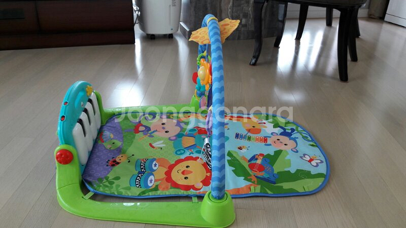 피셔프라이스아기체육관판매합니다--2