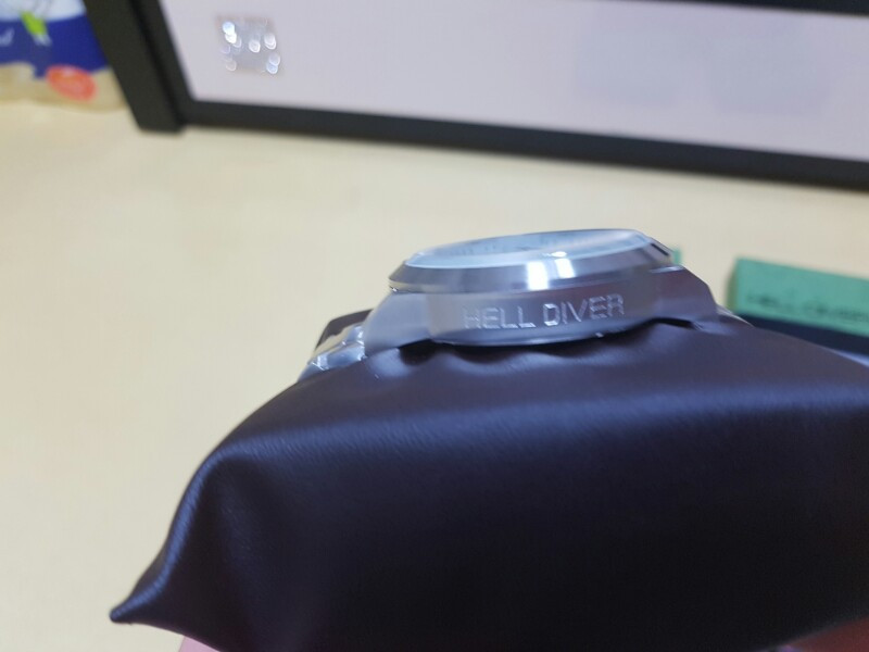 헬다이버 시계판매합니다--2